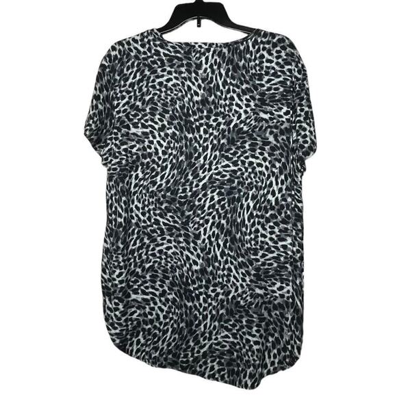 Bella Dahl Women's V Neck Short Sleeve Soft Animal Print Shirt Size Large - Picture 2 of 8